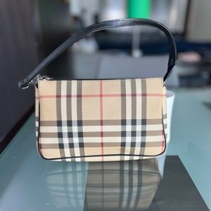 Burberry London Classic Plaid - Made in Italy - Waterproof Shoulder Mini Bag
